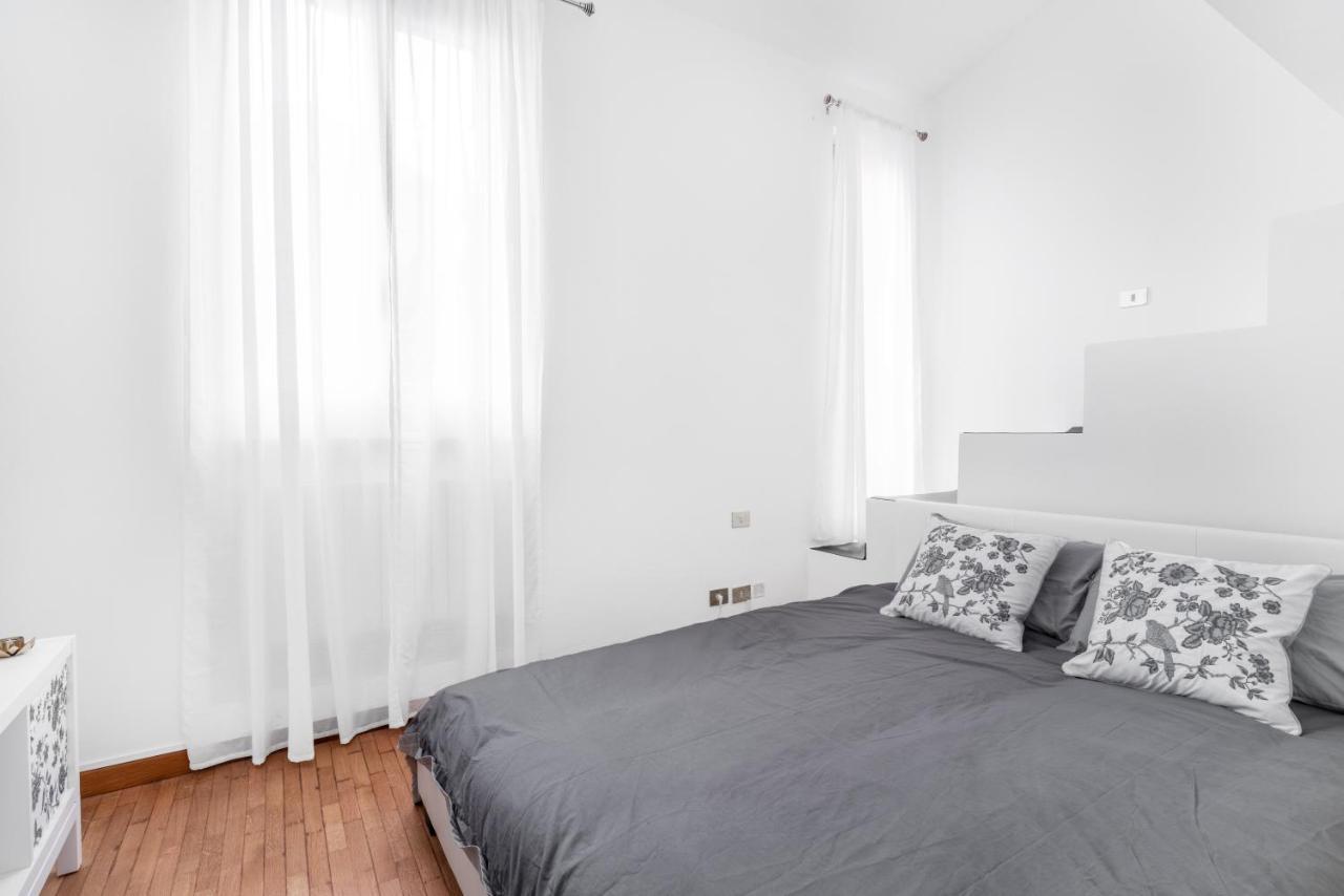 Duomo 7 Minuti Exclusive Apartment Vercelli Milan Exterior photo